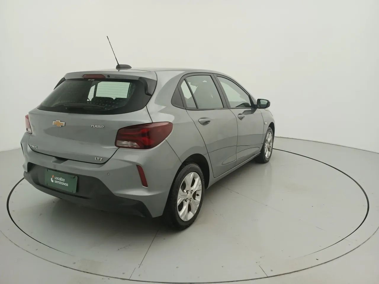 Chevrolet Onix Plus LTZ 1.0 12V TB Flex Aut. 4P, foto 5 de 18