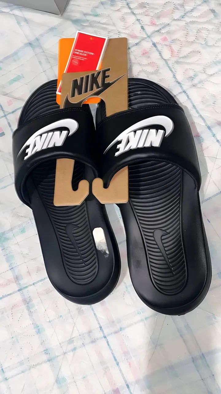 Chinelo Slide Nike Black/White