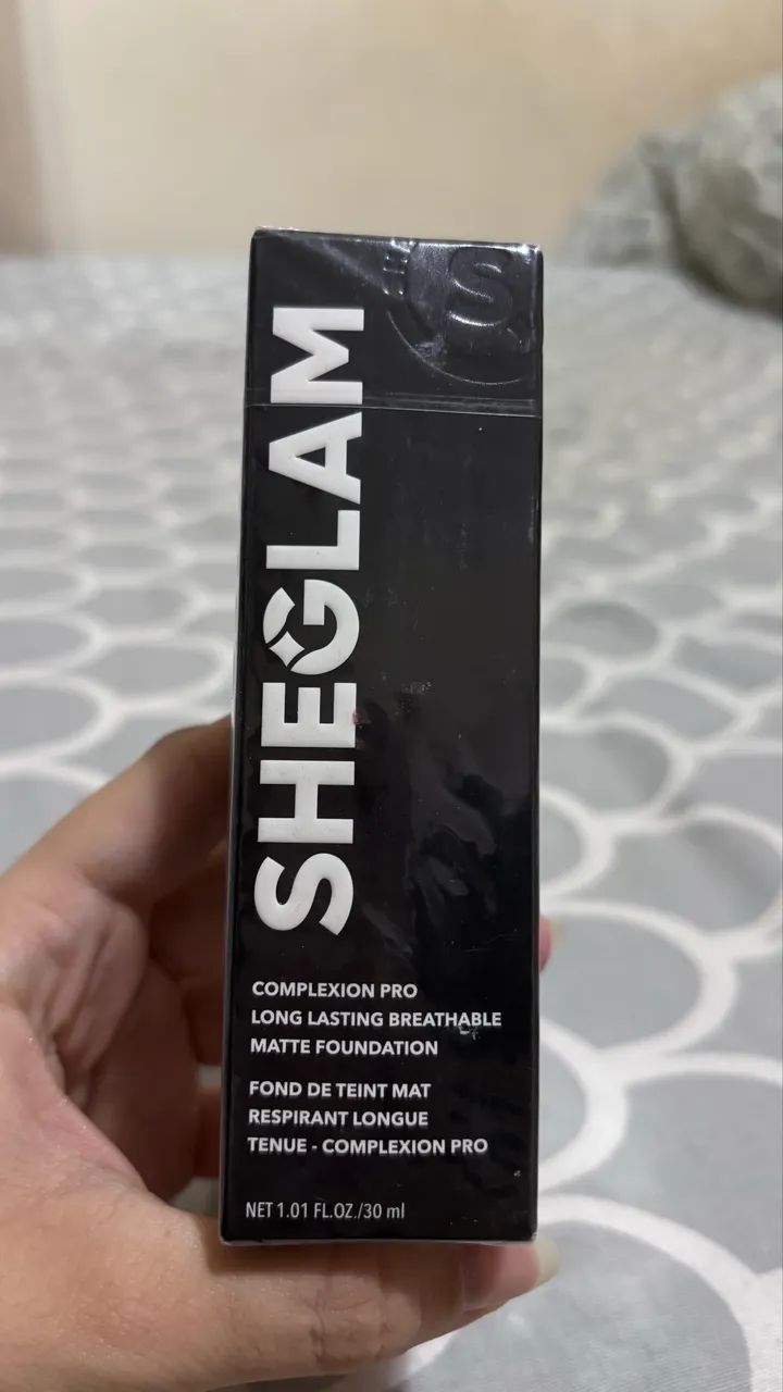 Base lacrada da Sheglam