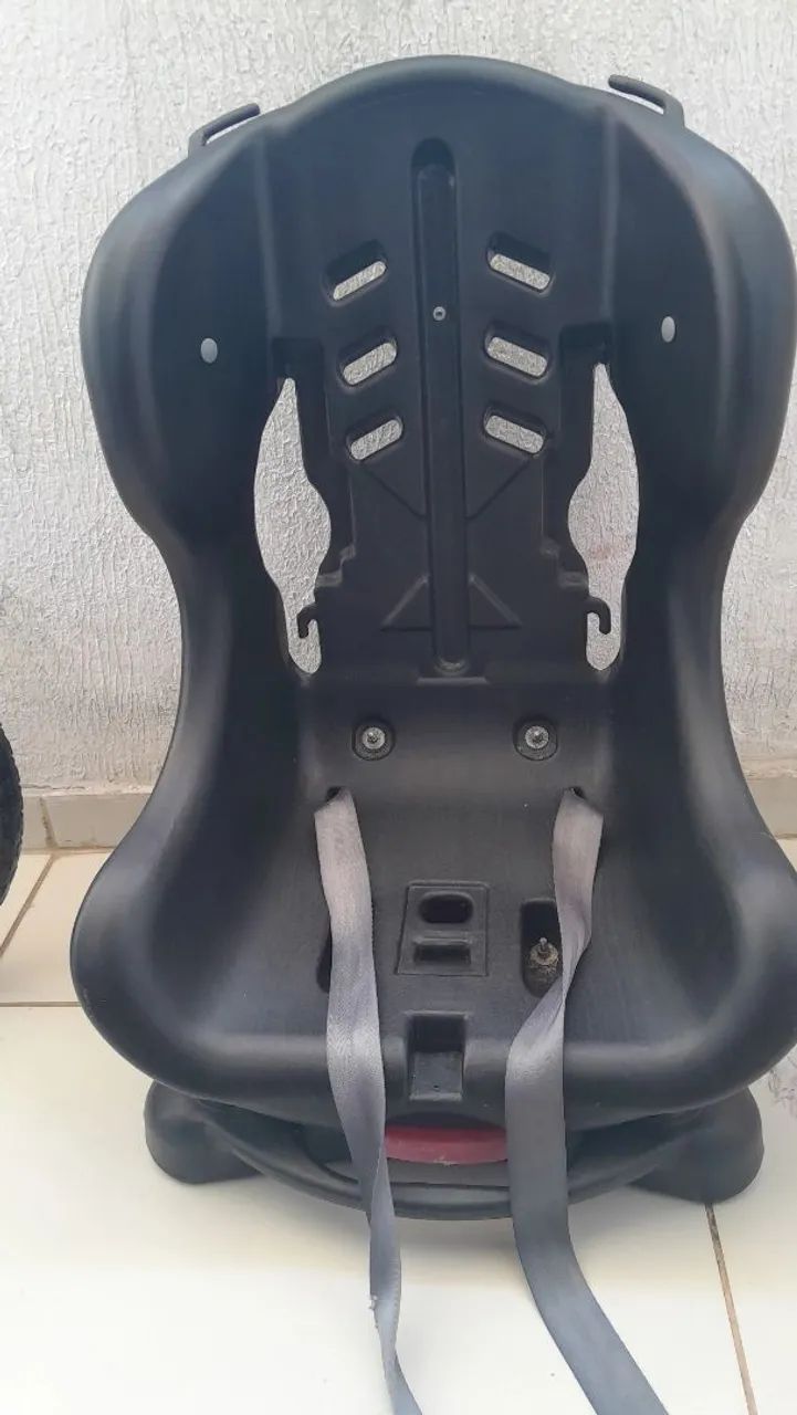 Vende-se cadeirinha 