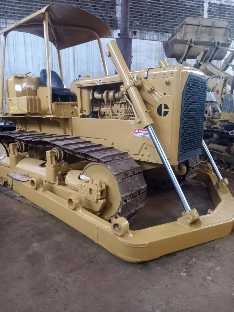 Trator Caterpillar D6C
