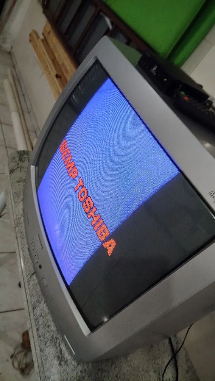 Tv Semp Toshiba 20 polegadas de tudo raridade bom funcionando excelente estado  - Foto 2