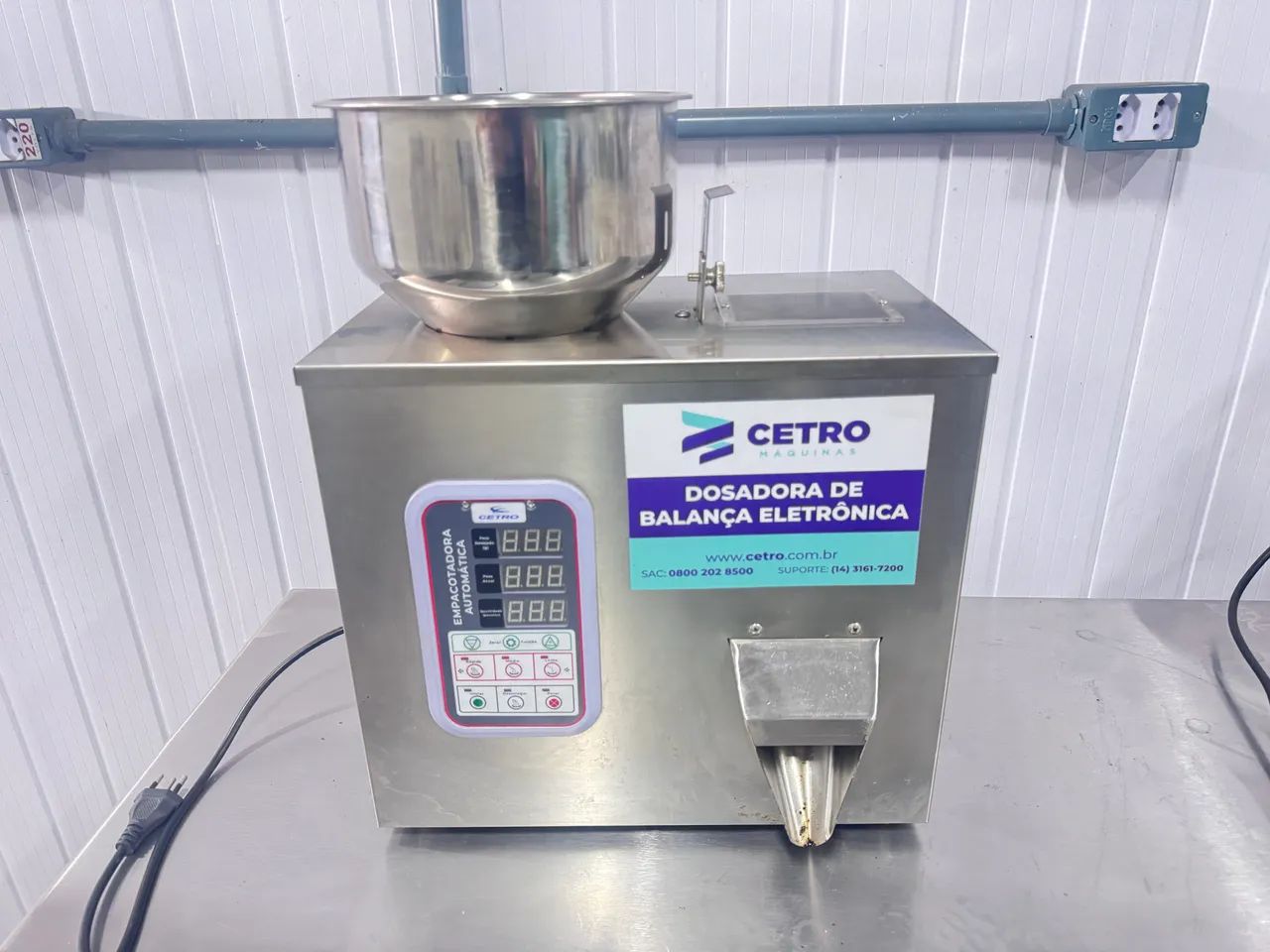 Dosadora de balança de 1-100g CSFM 100 T - CETRO