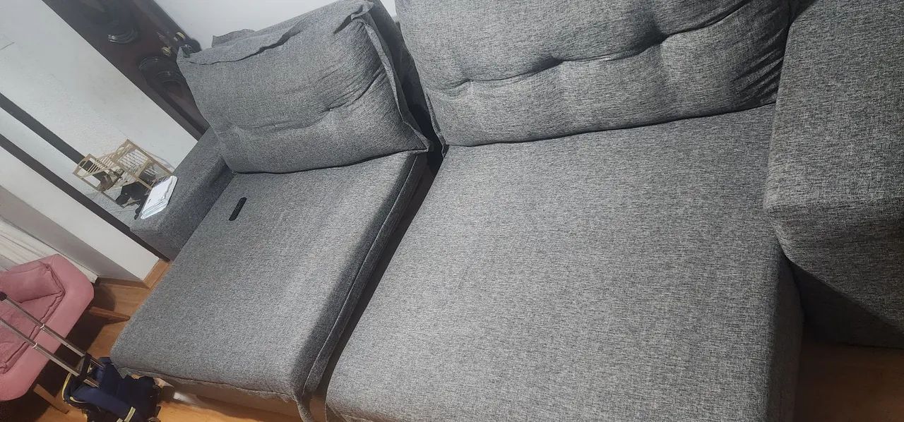 Sofá, poltronas e conjunto de mesa de jantar com cadeiras - Foto 2
