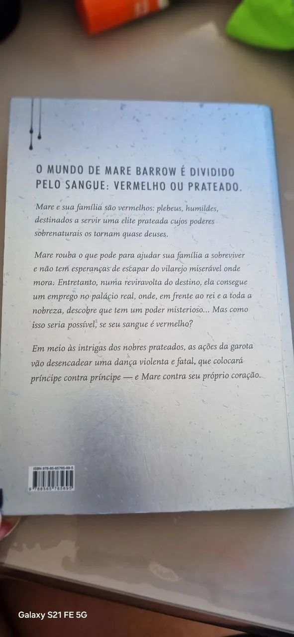 Livro A Rainha Vermelha  - Foto 2
