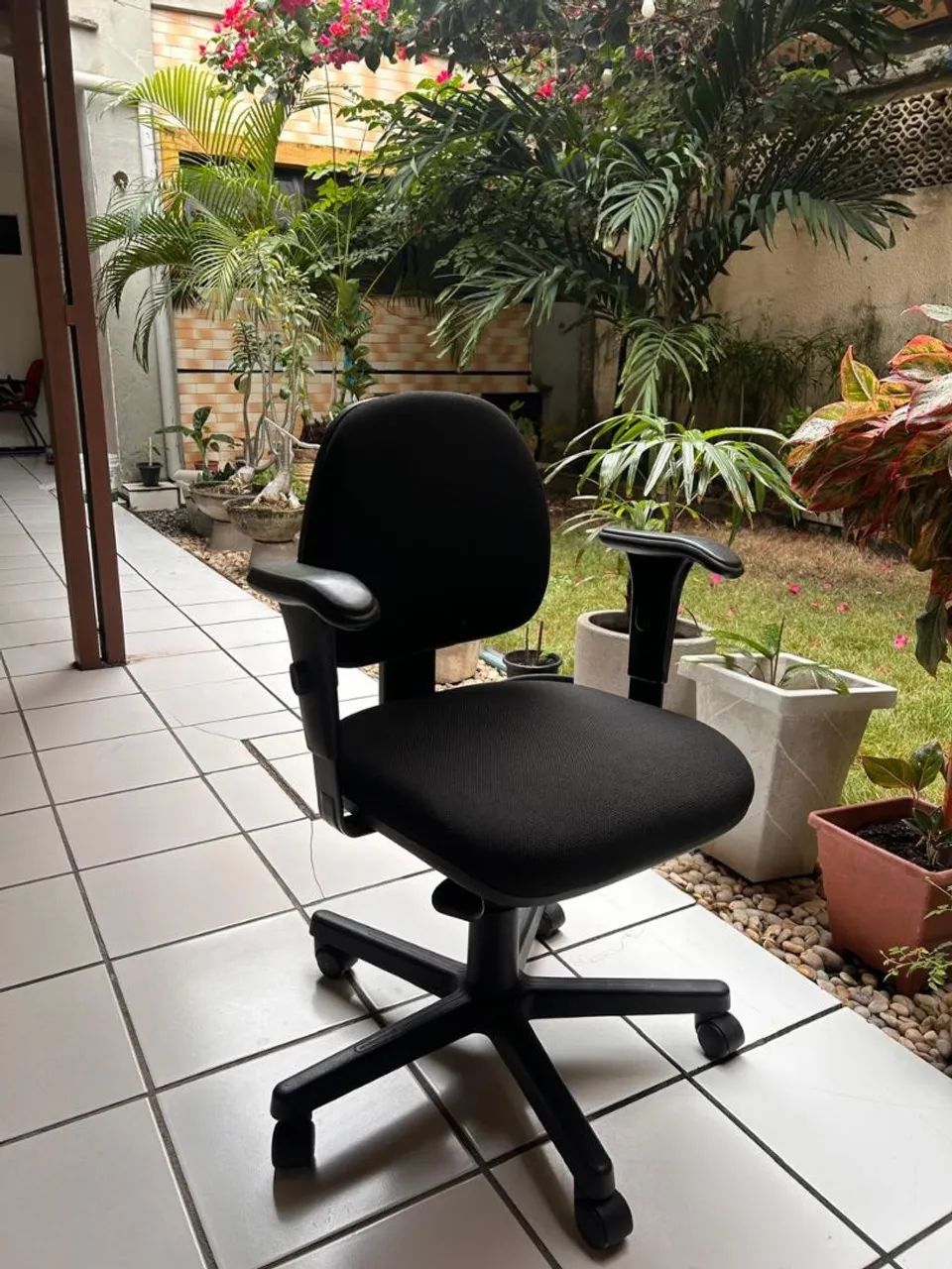 Cadeira de Escritório Flexform Ergonômica com Braços Reguláveis - Foto 3