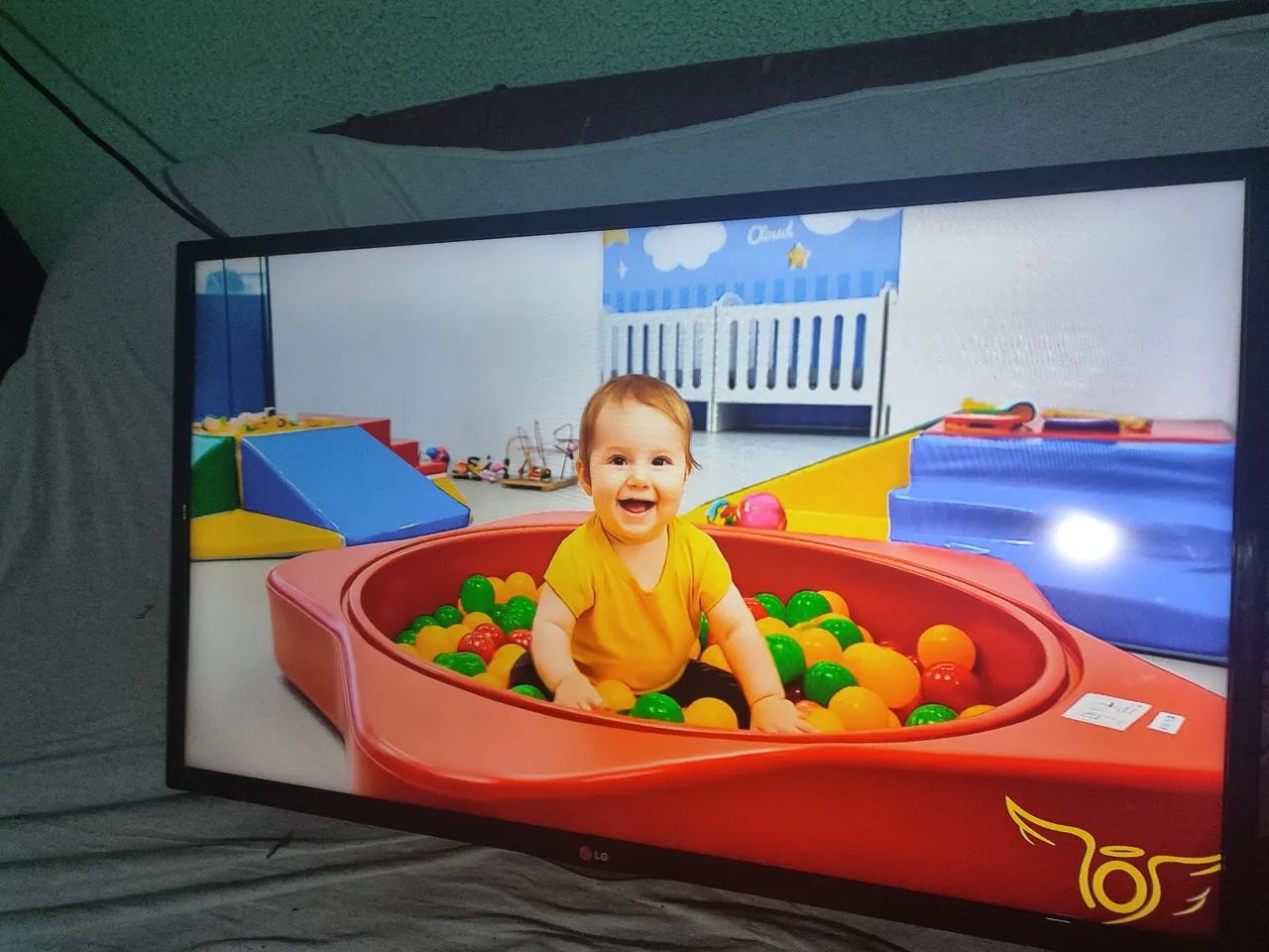 Vendo tv 40 polegadas smart  - Foto 2