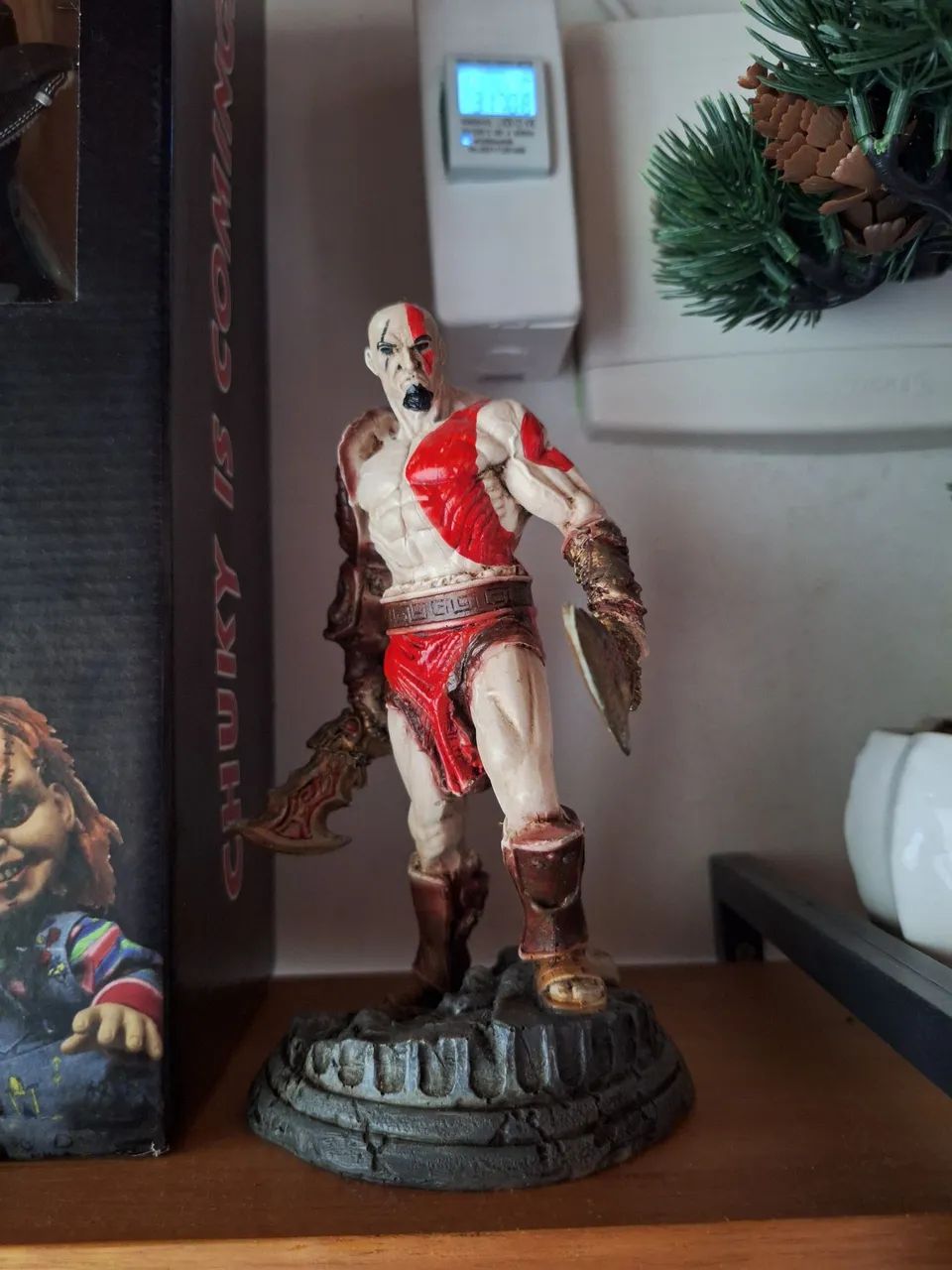 Kratos 20cm altura resina 