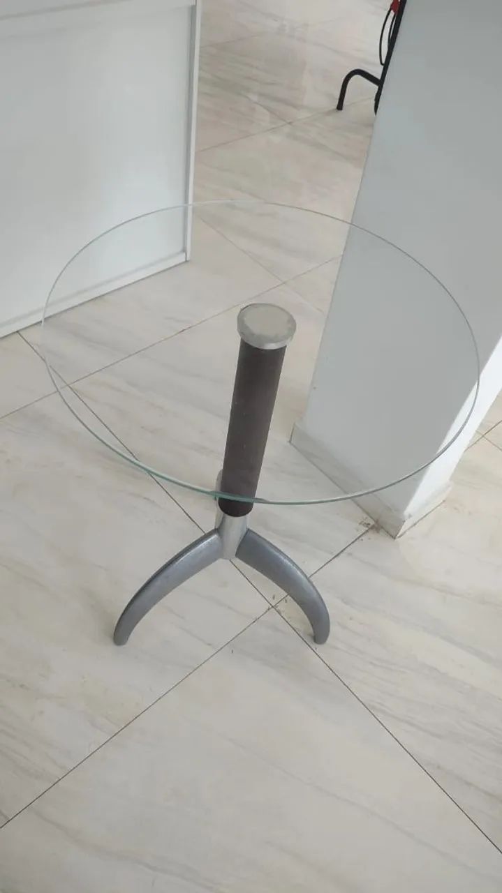 Mesa Lateral com Tampo Vidro 
