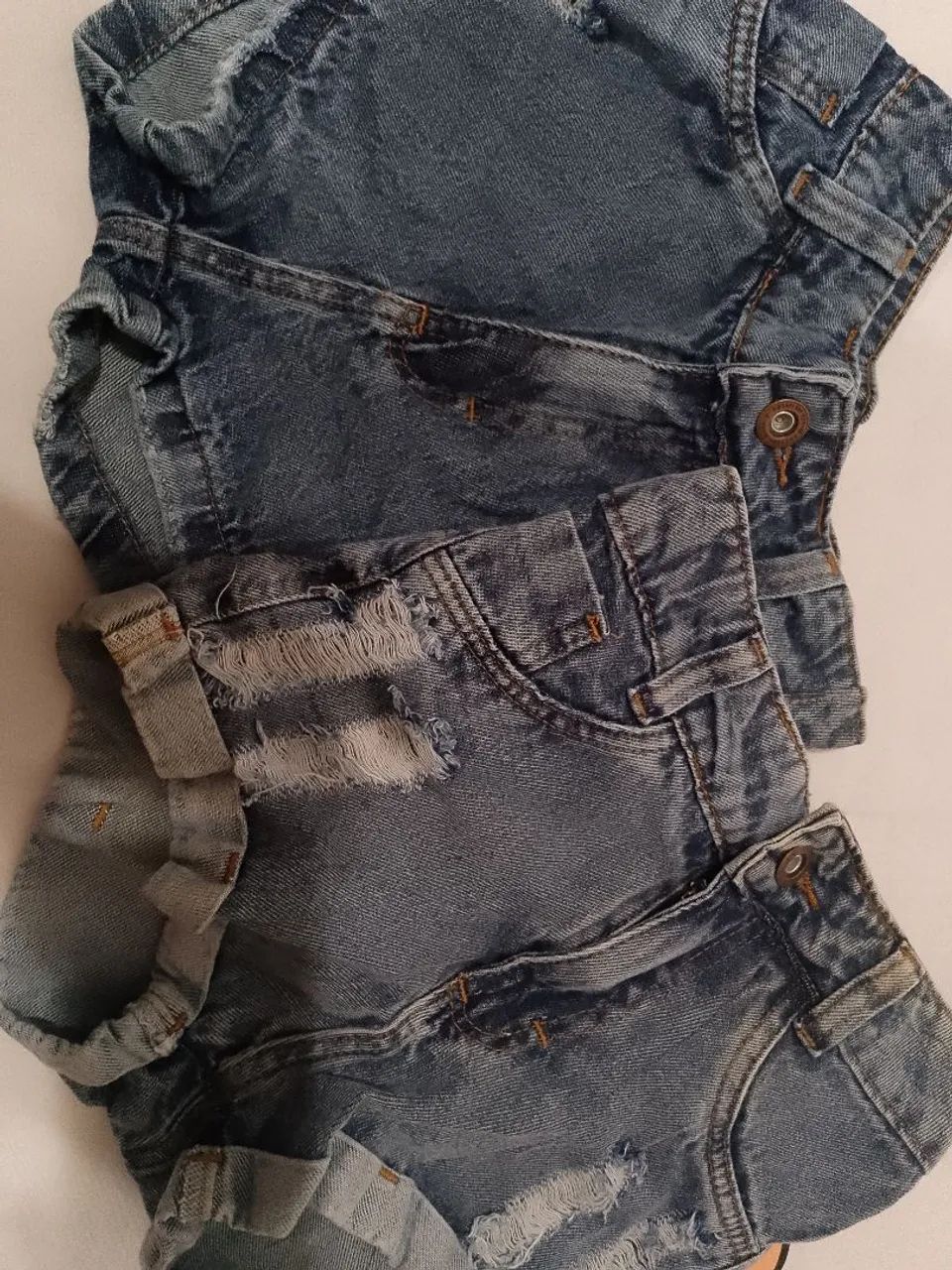 Dois shorts jeans 