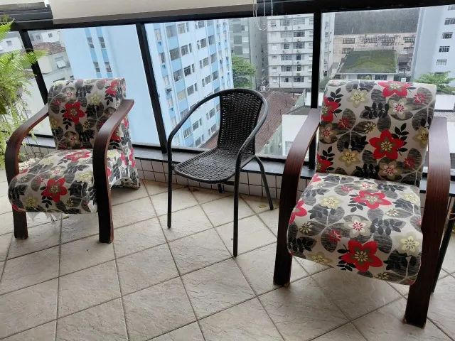 Par de Poltronas Decorativas Florais 