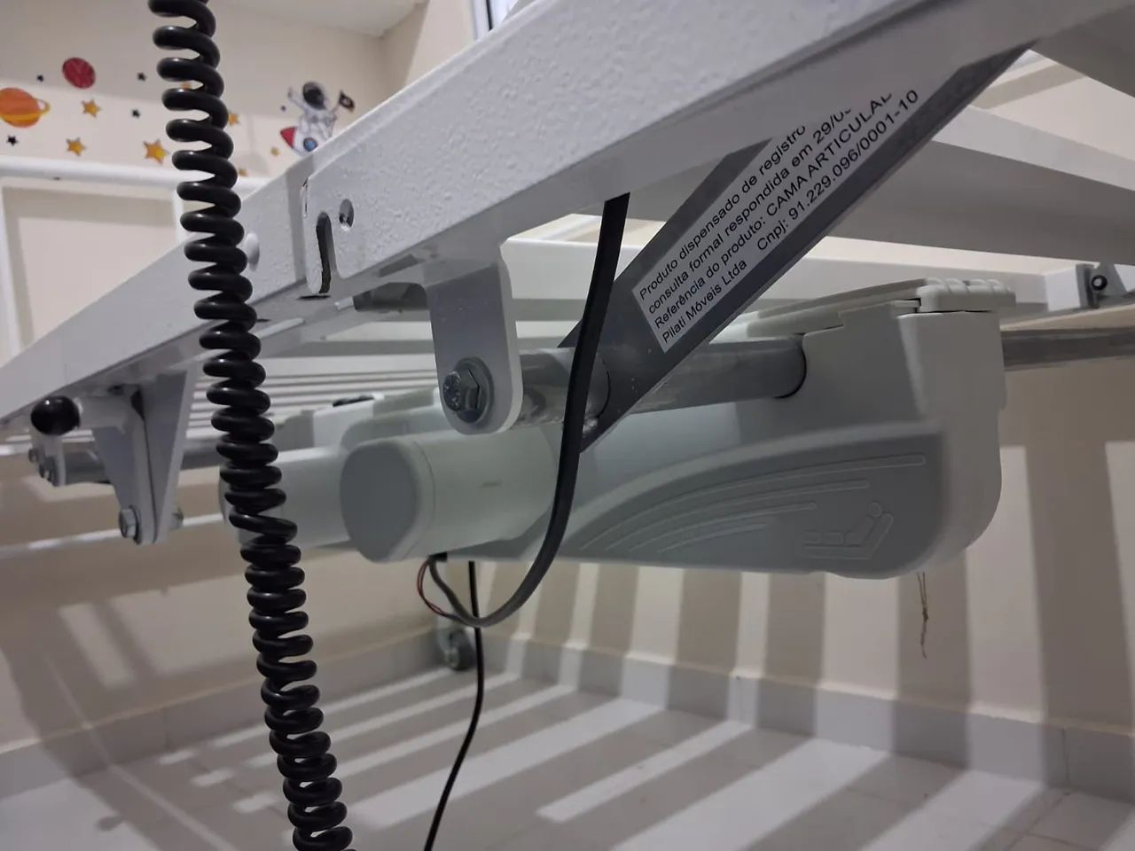 Cama hospitalar motorizada com colchão nova - Foto 5