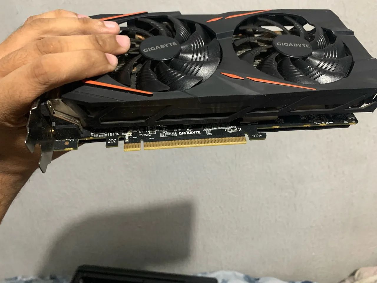 Placa de Vídeo Rx 570 4gb da Gigabyte, funcionando perfeitamente. - Foto 3