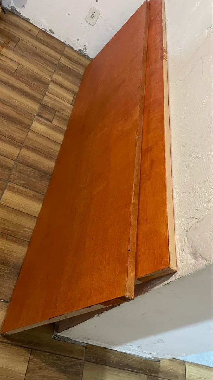 Porta nova envernizada