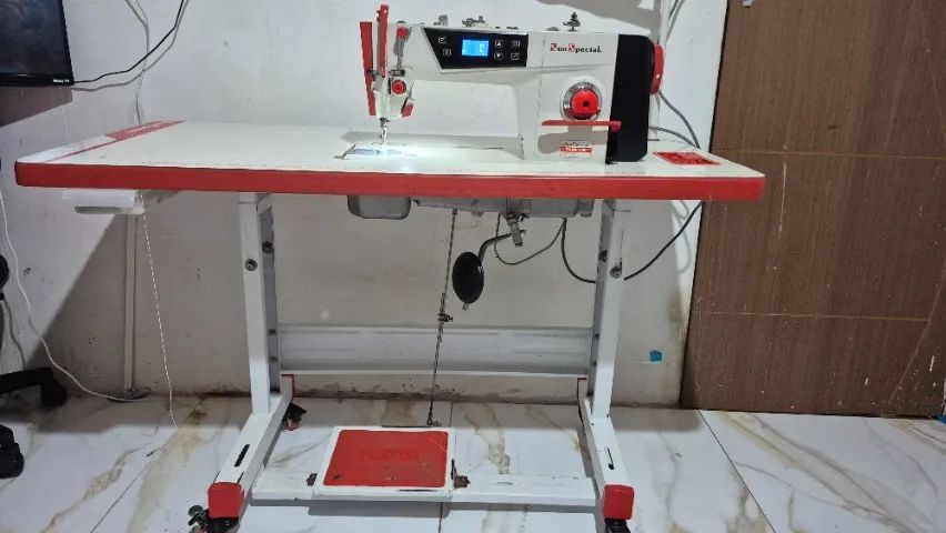 Máquina reta 
