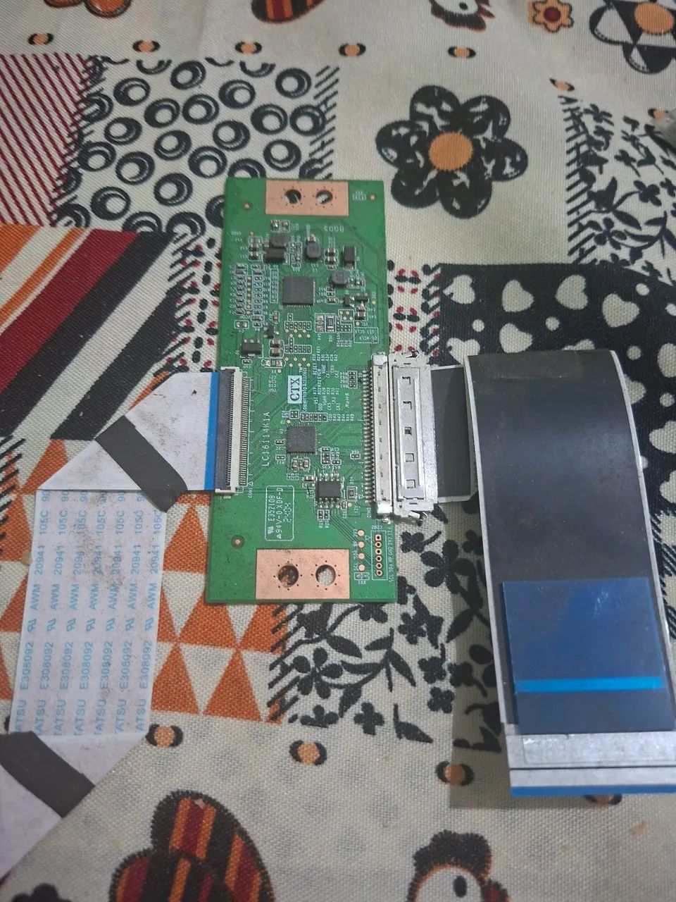Placa tecom com flat tv 32 aiwa - Foto 2