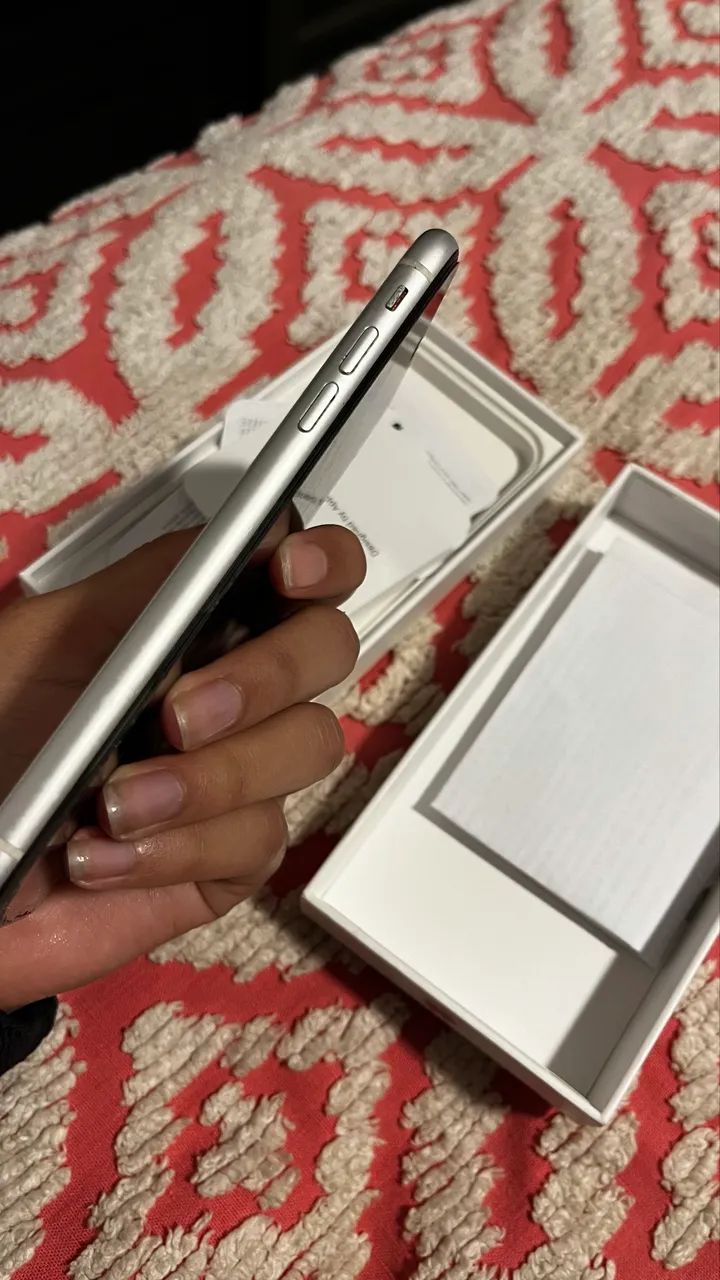 Iphone XR - Foto 4