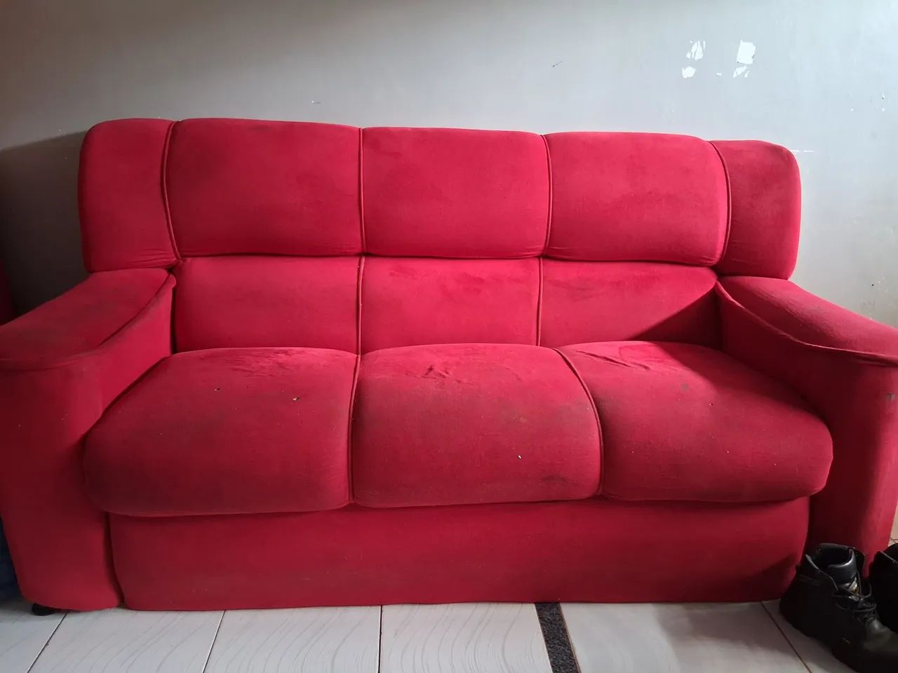 Sofá vermelho 