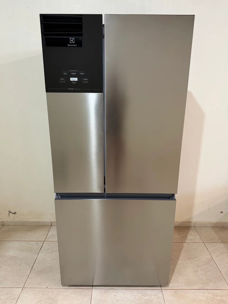 Geladeira Electrolux 3 portas inverse economia de energia  - Foto 3