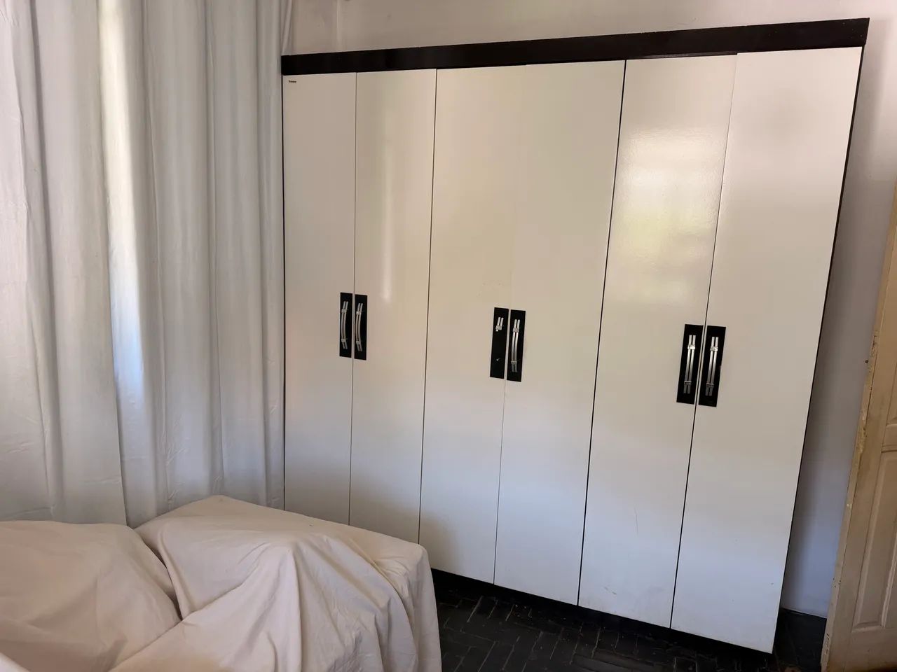 Guarda-roupa 6 portas - Foto 3