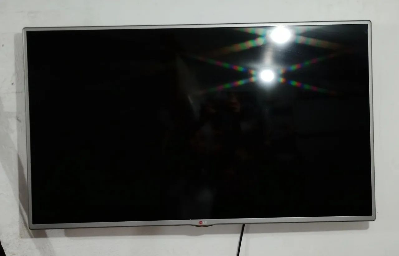Vendo Tv LG Led 47" com defeito 