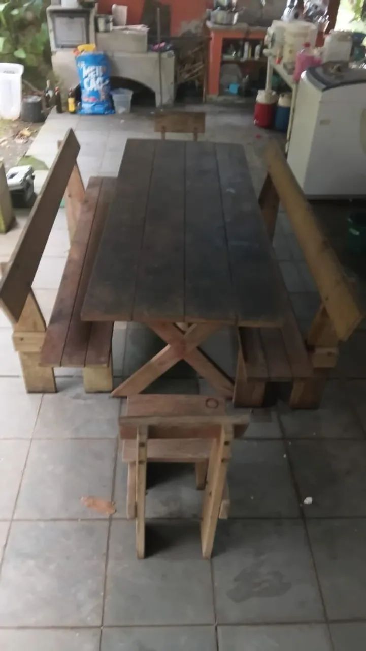 Mesa rústica madeira