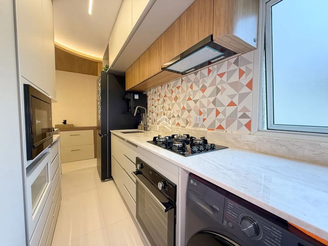 Apartamento Mobiliado com 3 Quartos e 79m² - Capão Raso - Foto 5