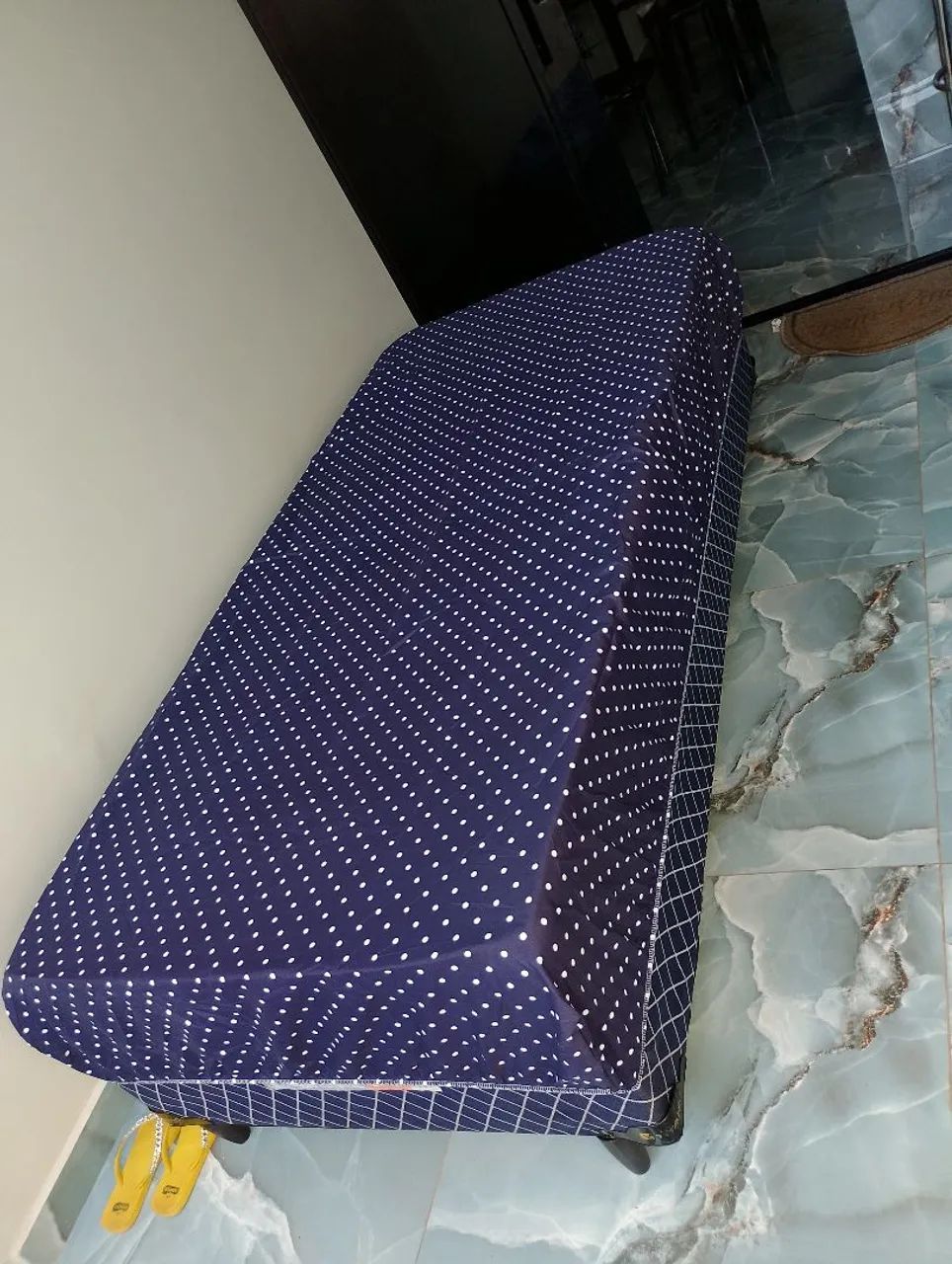 Cama de solteiro box espuma entrego
