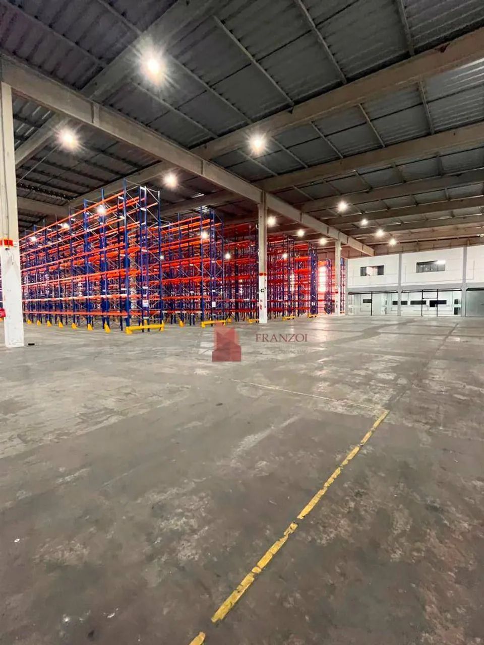 ALUGUEL: ARMAZÉM LOGÍSTICO 12.800 m² em ITAJAÍ/SC