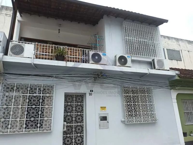 Vendo casa de vila em Vila Isabel com vaga