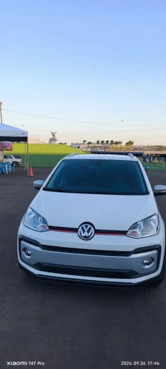 Volkswagen Up! up! cross 1.0 TSI Total Flex 12V 5p 2018