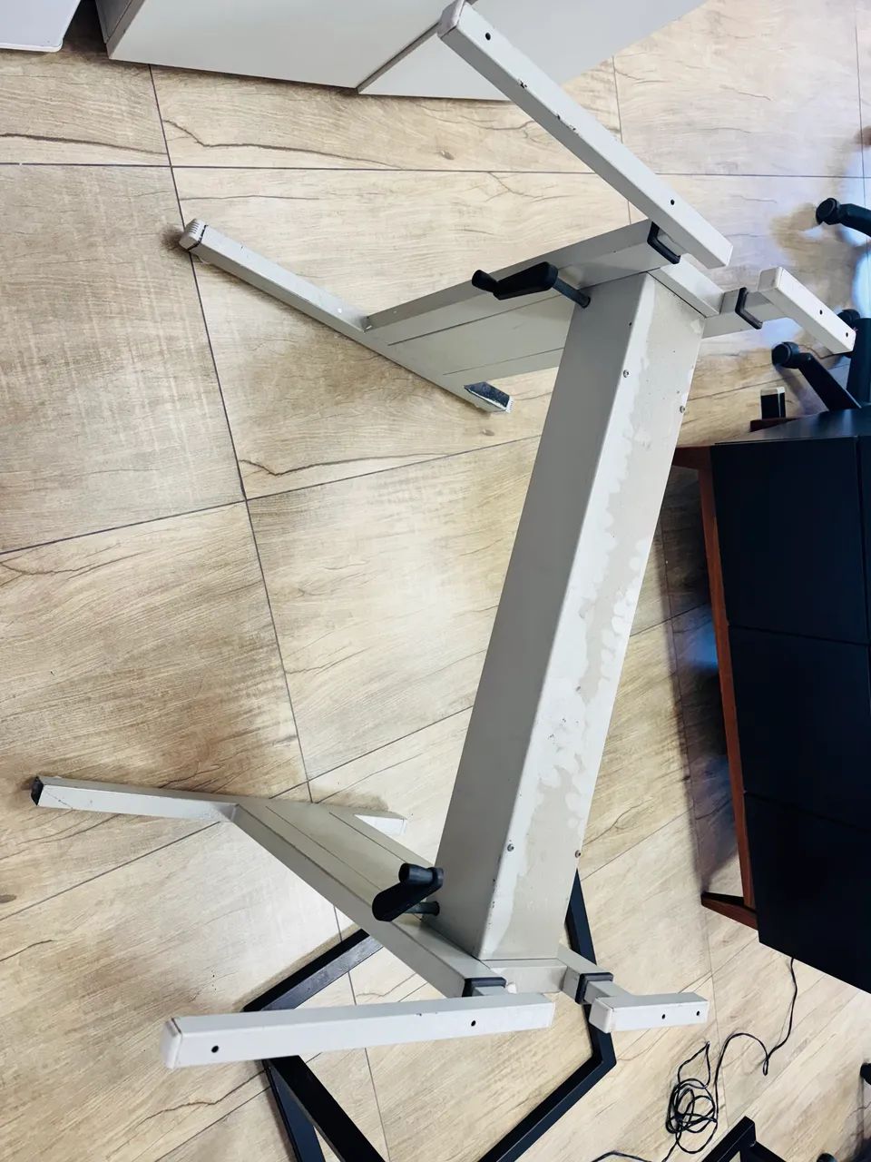5 Pés de mesa para PA com 2 regulagens - Foto 3