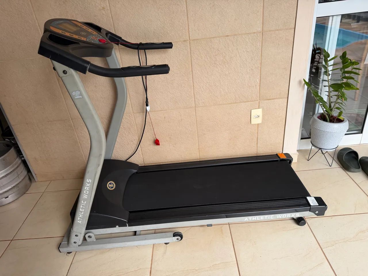 Esteira Athletic Works 