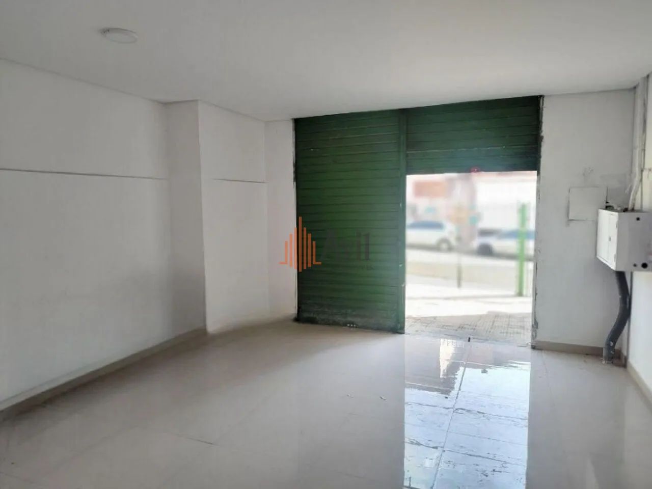 Prédio Comercial 160m² à Venda em Engenheiro Goulart