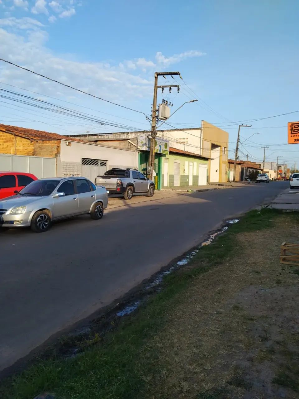 Aluga terreno com escritório