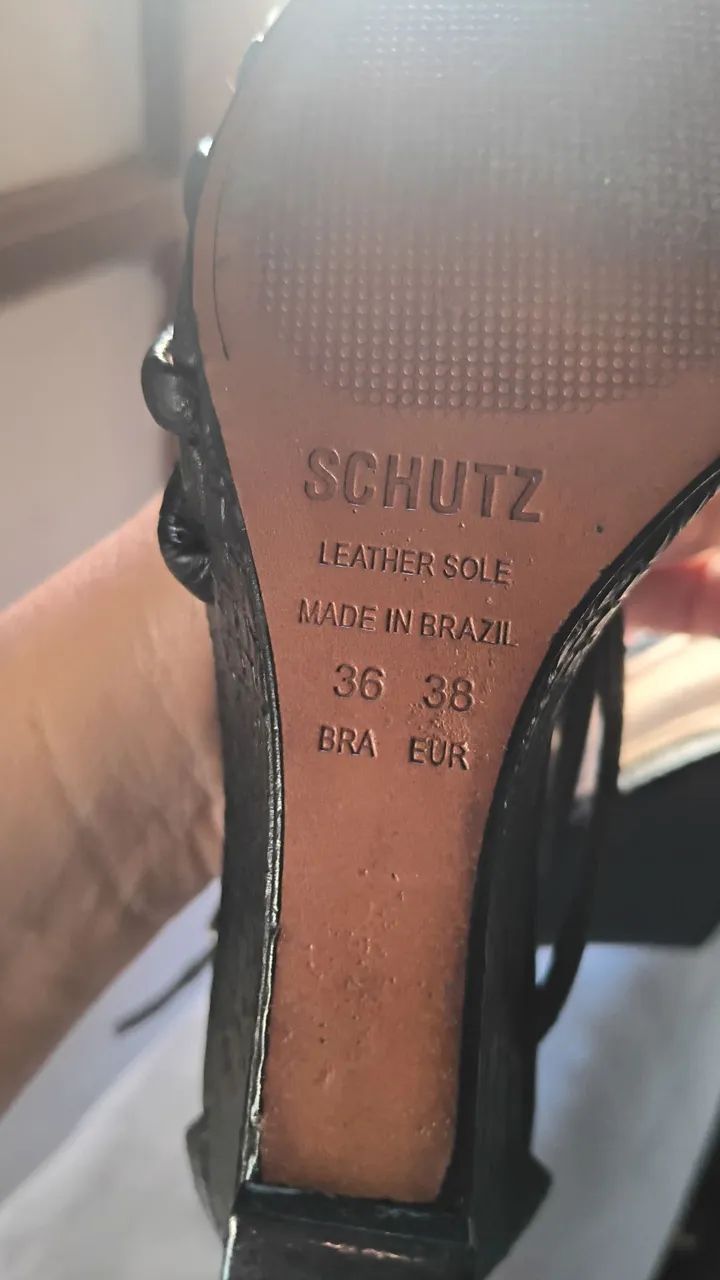 Sandália de couro semi nova - Foto 4