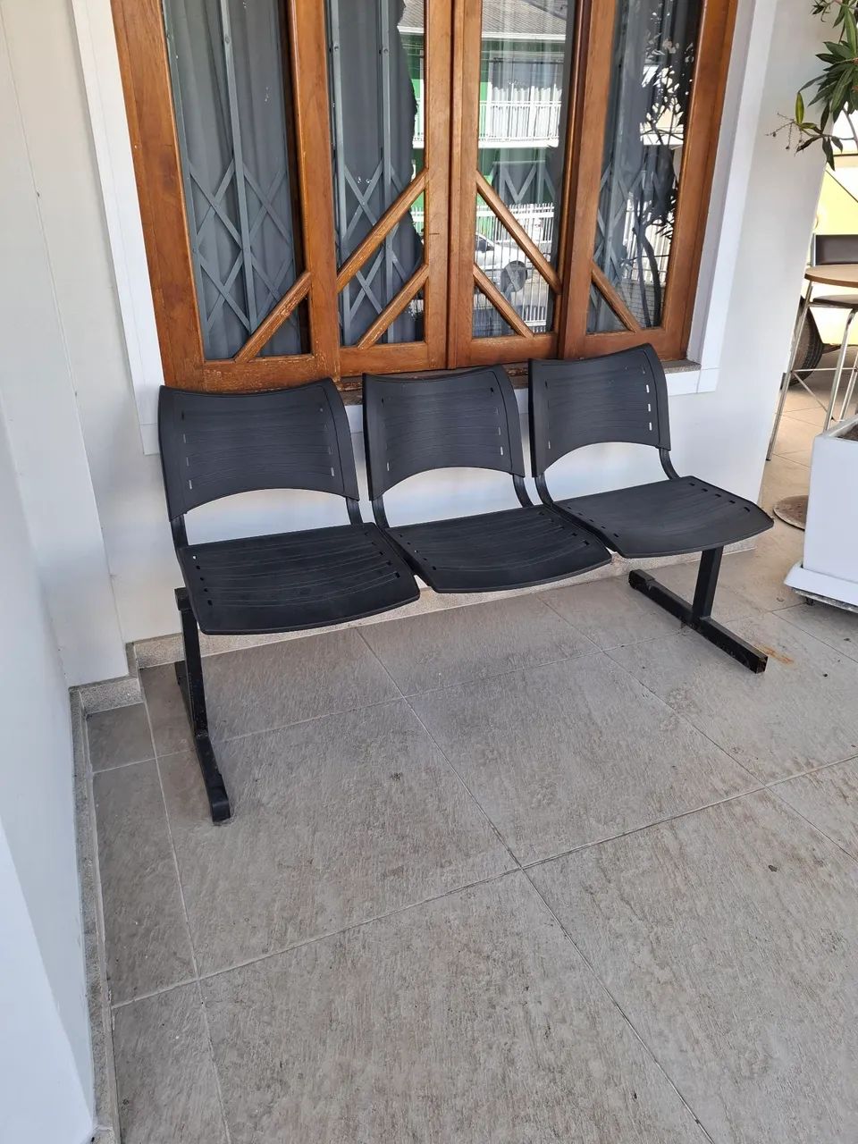 Trio cadeiras recepção  - Foto 4