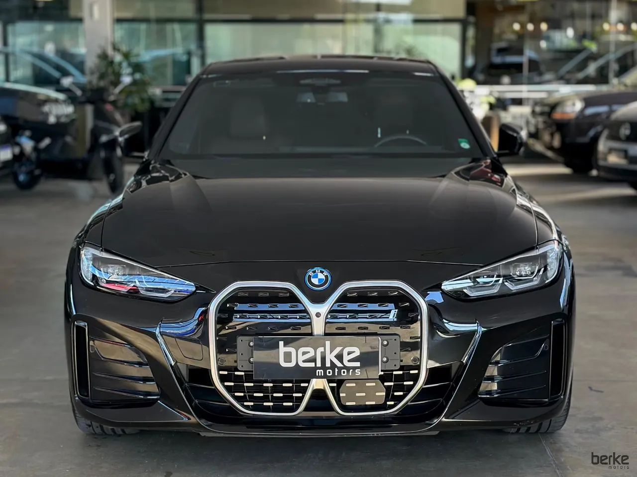 BMW i4 E-drive 35 M Sport (elétrico) 2024 - Foto 2