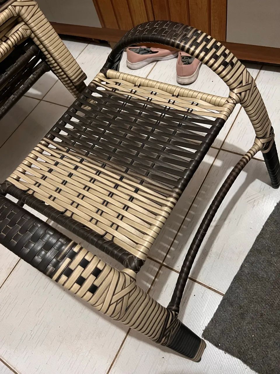 4Cadeiras e Centro de mesa - Foto 2