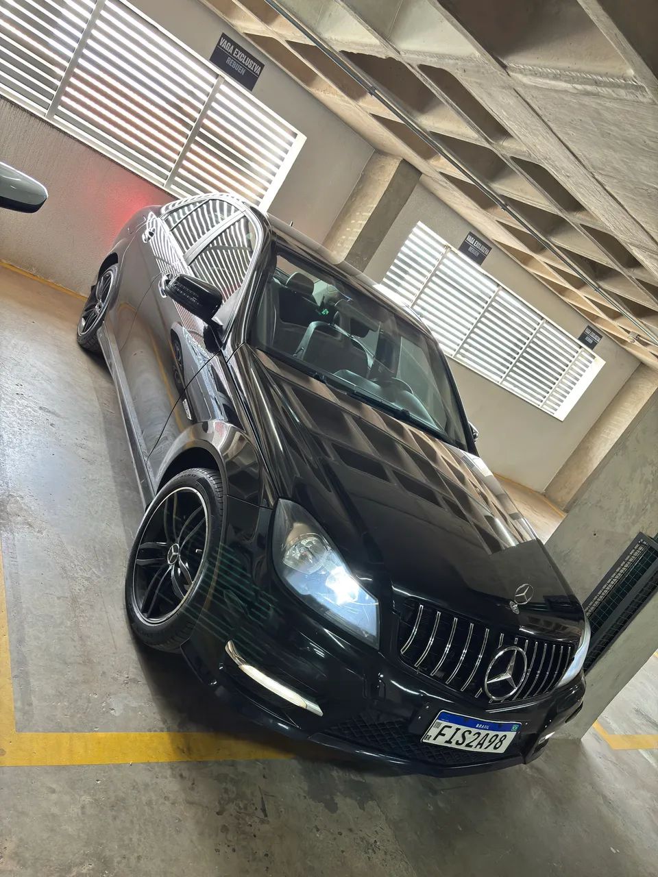 Mercedes-Benz C-180 CGI Sport 1.6 TB 16V 156cv Aut. 2013