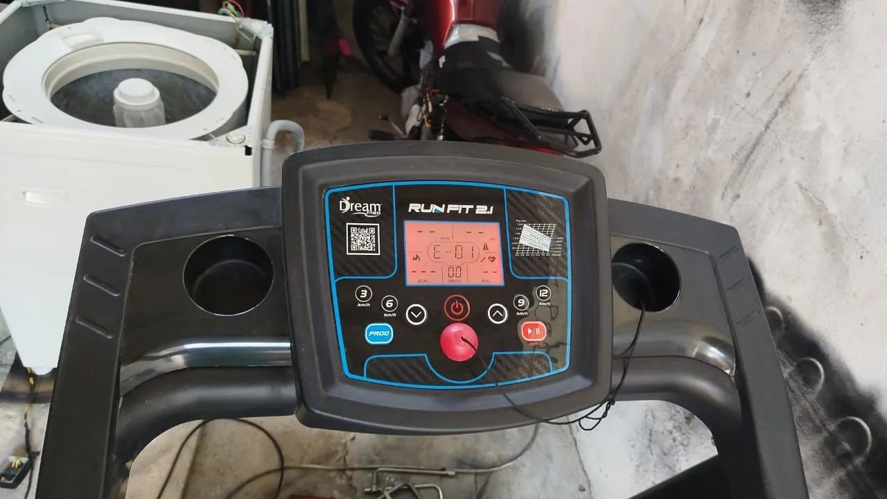 Esteira Elétrica 220v. Está com defeito! - Foto 2