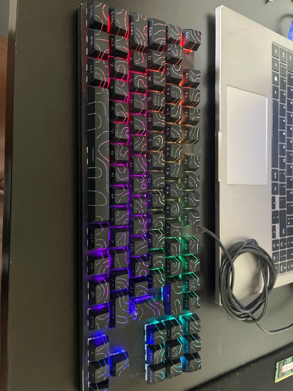 Teclado Mecânico T Dagger Bora c/ Keycaps