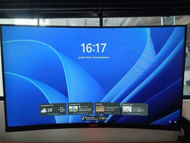 Monitor 29468277877676462080