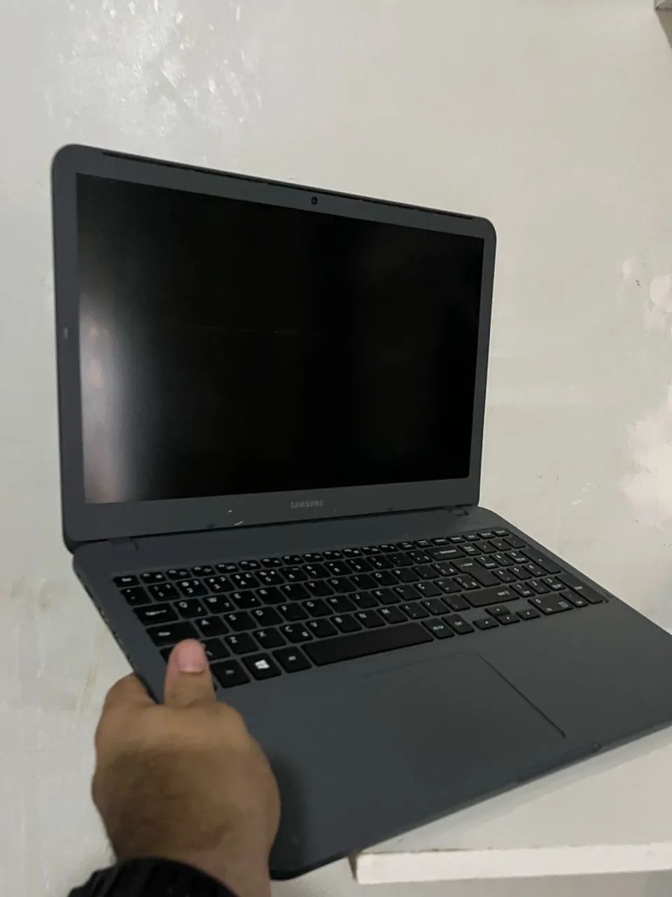 Notebook samsung i3 sétima geração, 4gb de ram  bateria boa 