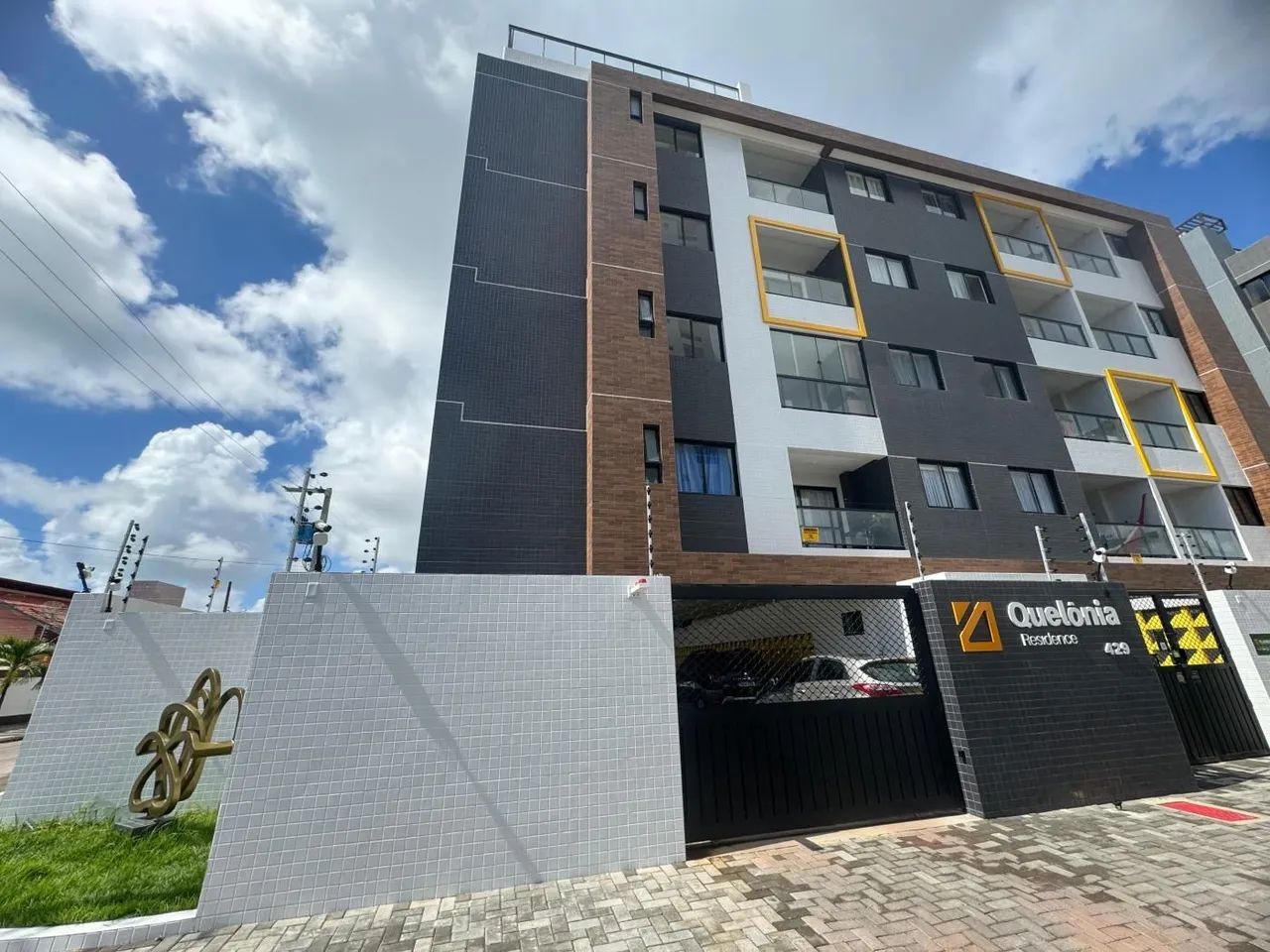 Apartamento MOBILIADO para Locação com 2 quartos em Intermares - R$ 3.000