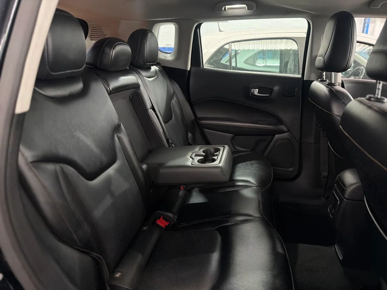 Jeep Compass Longitude 2.0 4X2 Flex 16V Aut. 2017 - Foto 4