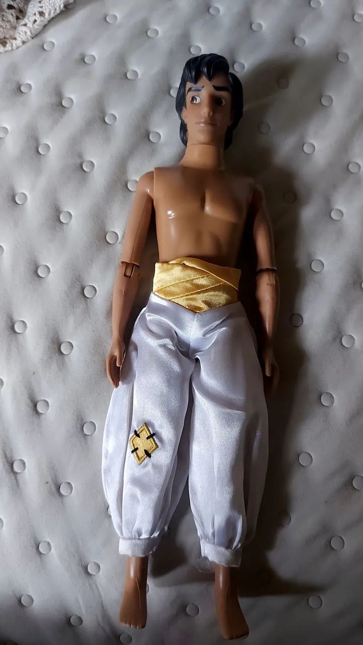 Boneco Aladdin Disney  ( usado) - Foto 2