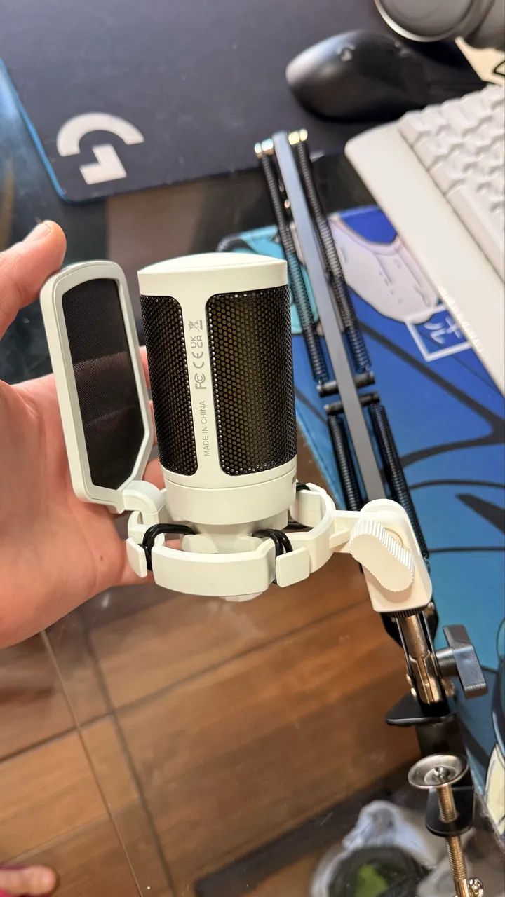 Microfone Fifi e com base móvel e articulável  - Foto 3