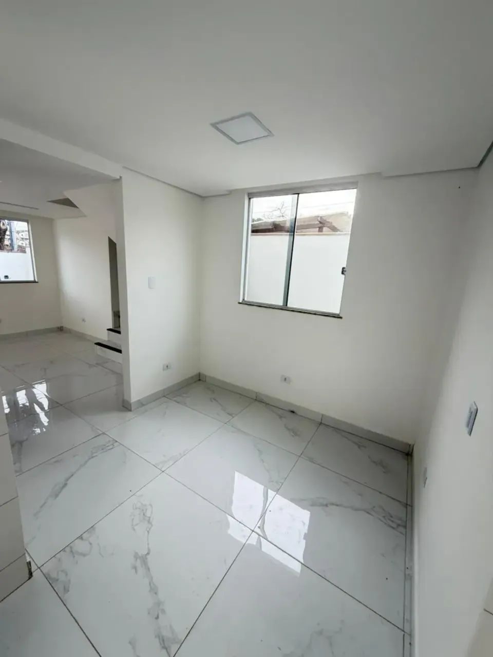 Casa Geminada Duplex com Área Externa e Excelente Acabamento - Foto 4