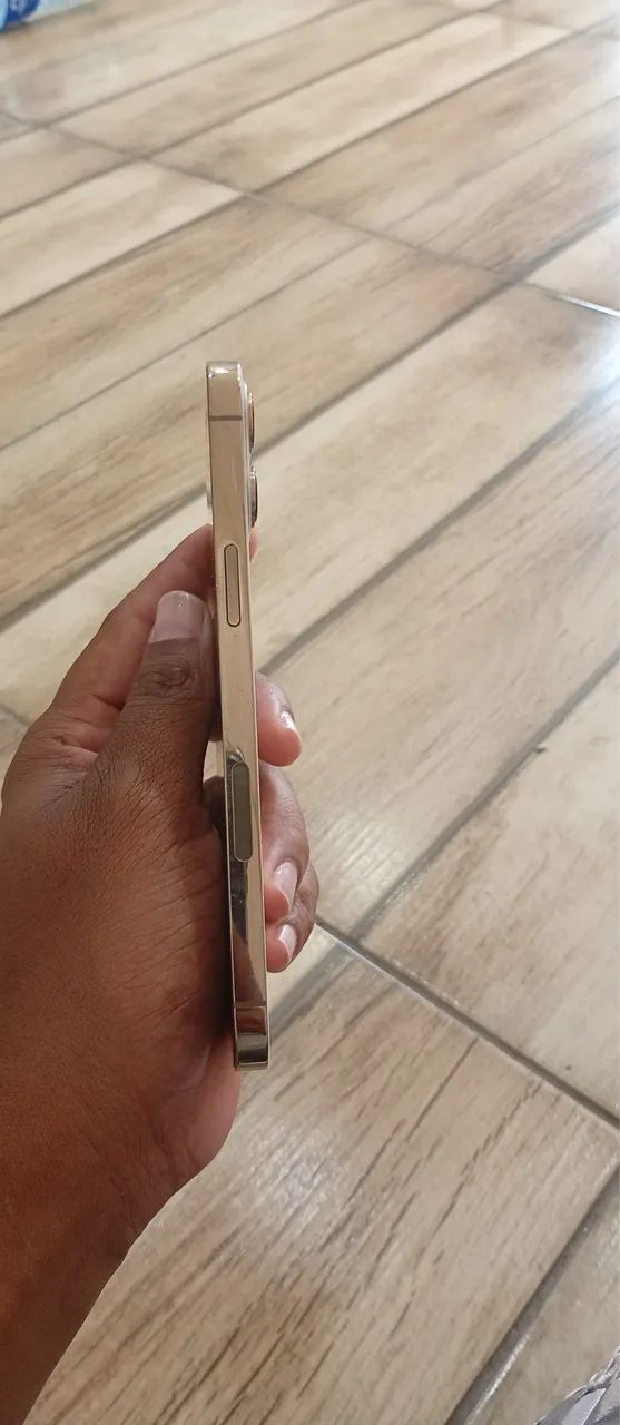 IPHONE 12 PRO MAX GOLD - Foto 4
